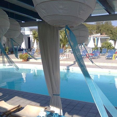 Helios Hotel Agia Marina  Eksteriør bilde