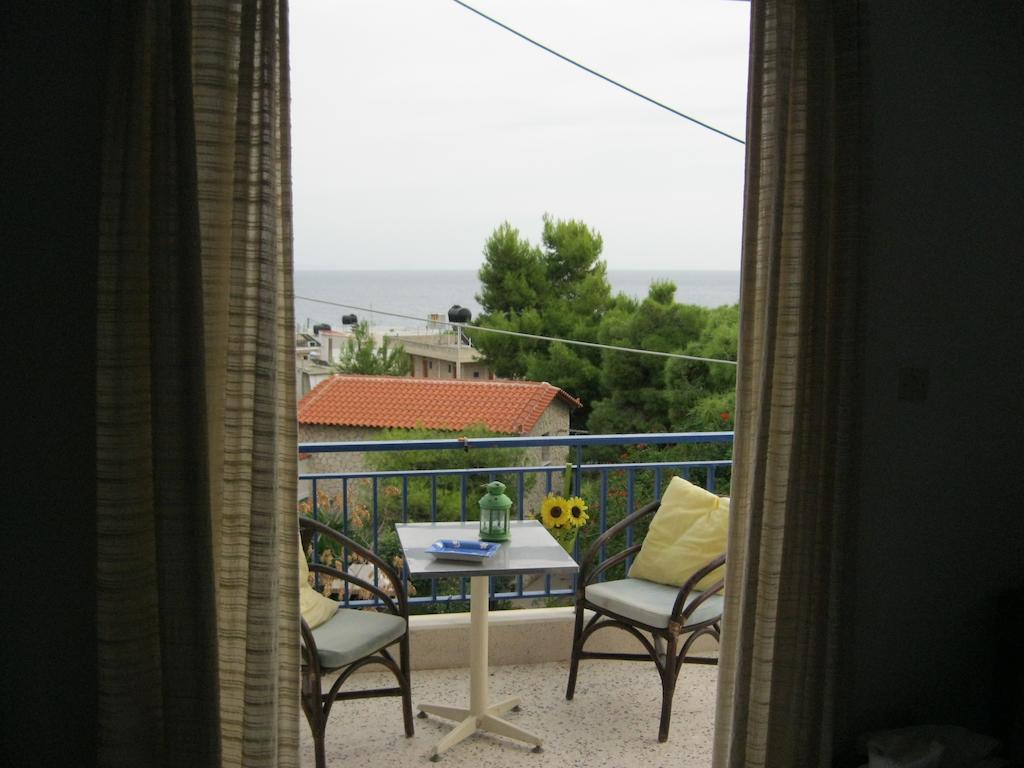 Helios Hotel Agia Marina  Eksteriør bilde