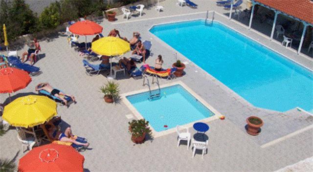 Helios Hotel Agia Marina  Eksteriør bilde